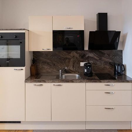 Modern Apartment W/ Cozy Balcony Near City Center Vienna Luaran gambar