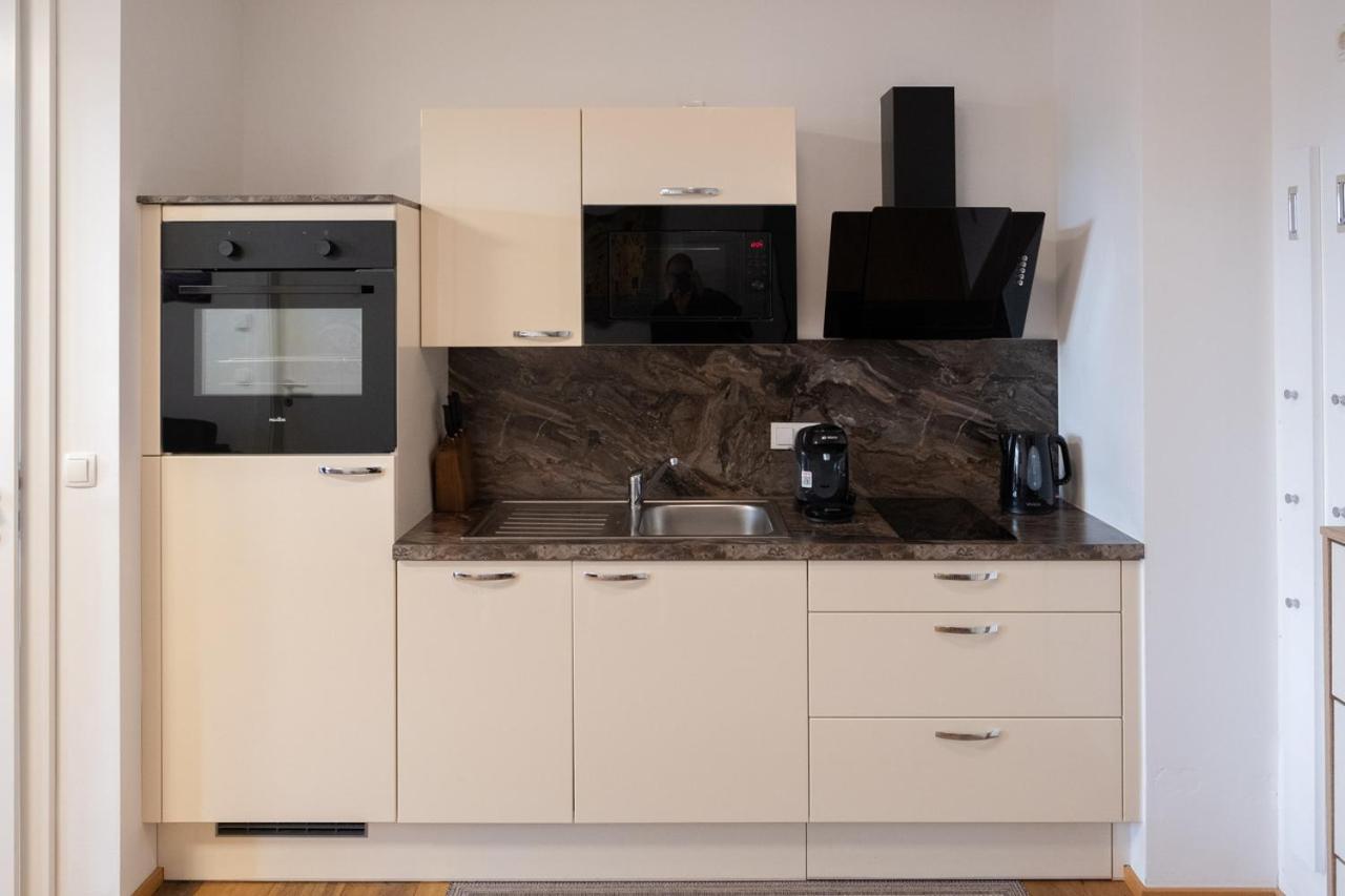 Modern Apartment W/ Cozy Balcony Near City Center Vienna Luaran gambar