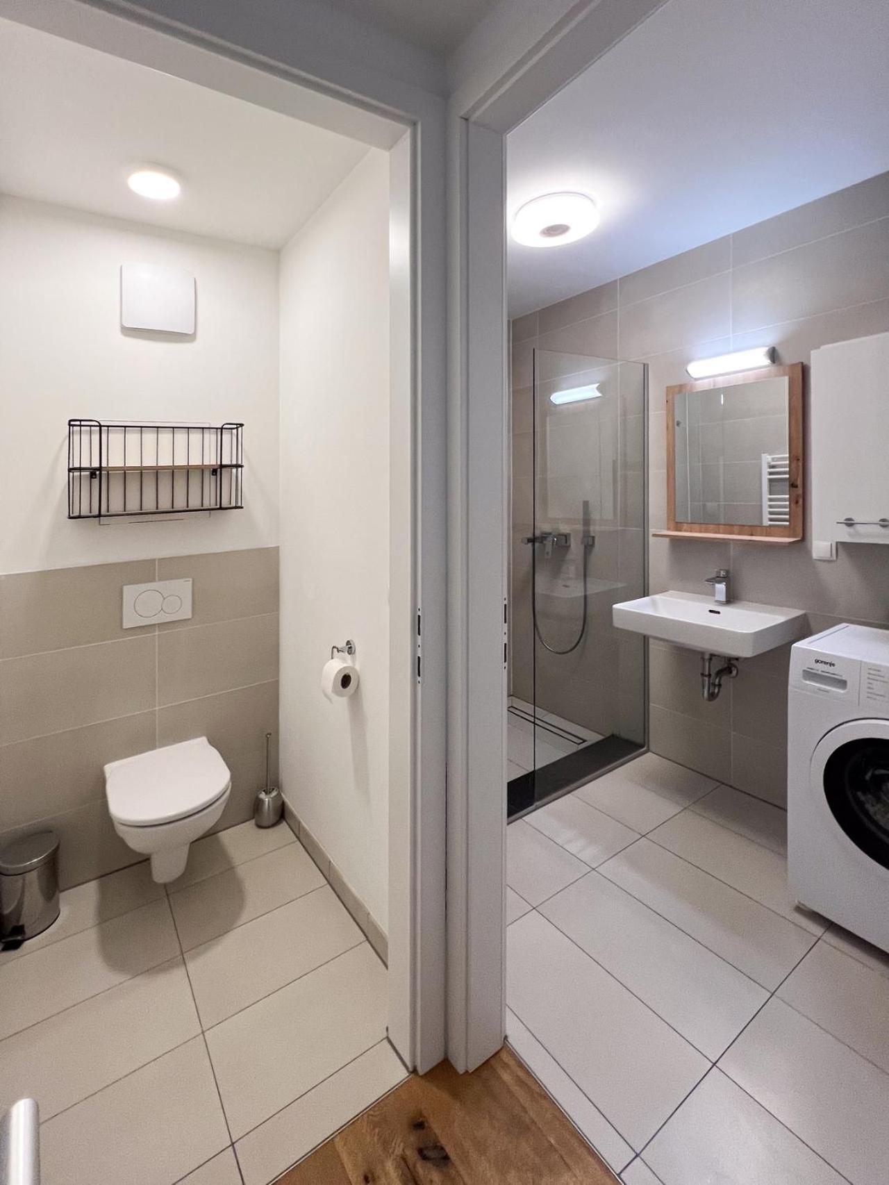 Modern Apartment W/ Cozy Balcony Near City Center Vienna Luaran gambar