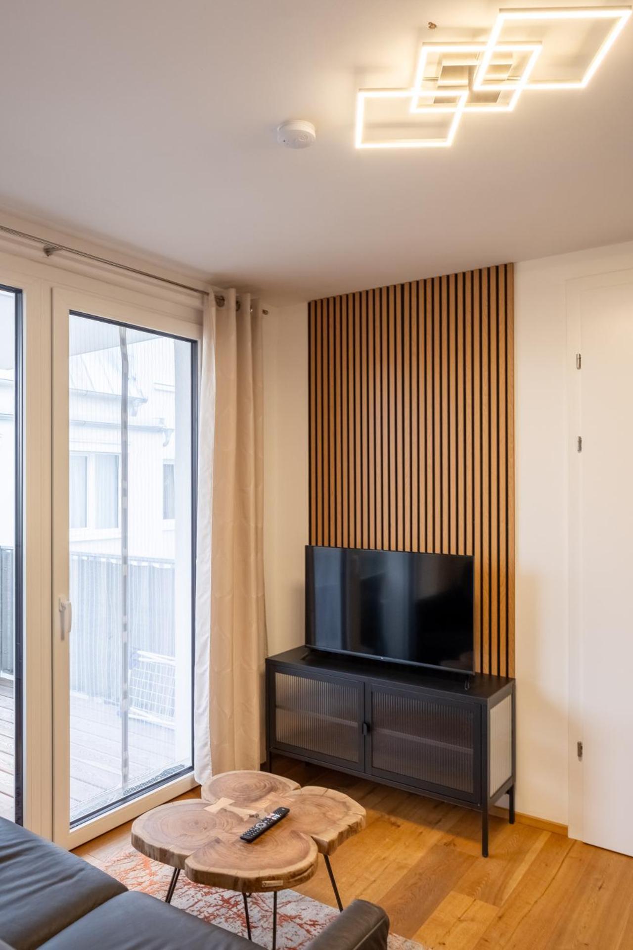 Modern Apartment W/ Cozy Balcony Near City Center Vienna Luaran gambar